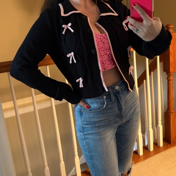 iris Sweaters - FLaSH SAlE 💕💕💕💕Cute bow cardigan sweater black pink xs small